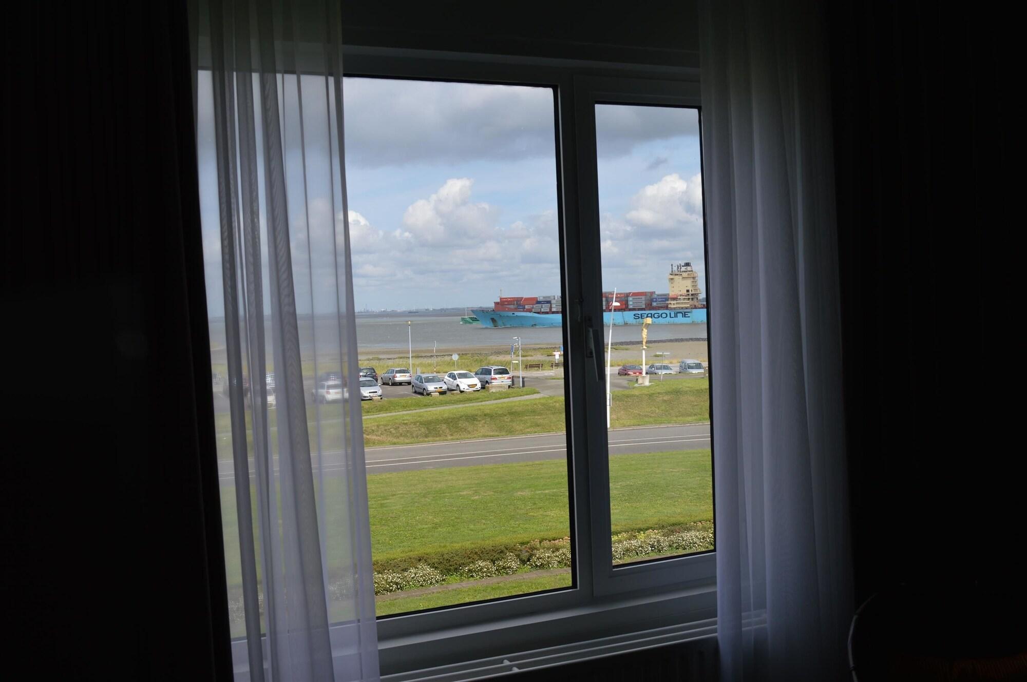 Hotel De Blaauwe Leeuw Terneuzen Eksteriør bilde
